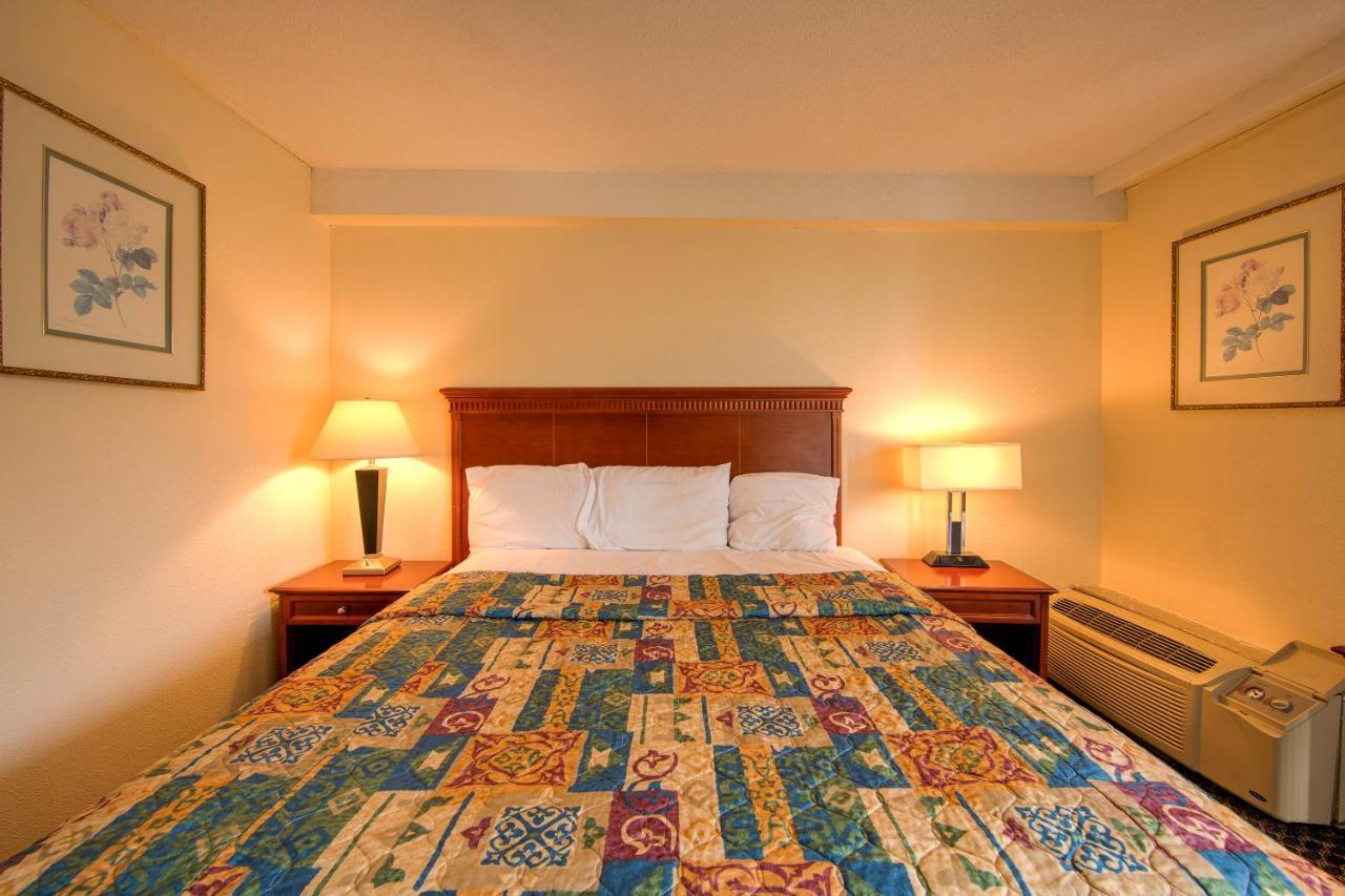 Travel Inn פטרסבורג מראה חיצוני תמונה