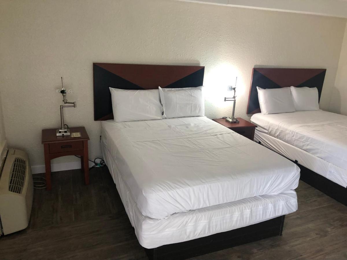 Travel Inn פטרסבורג מראה חיצוני תמונה