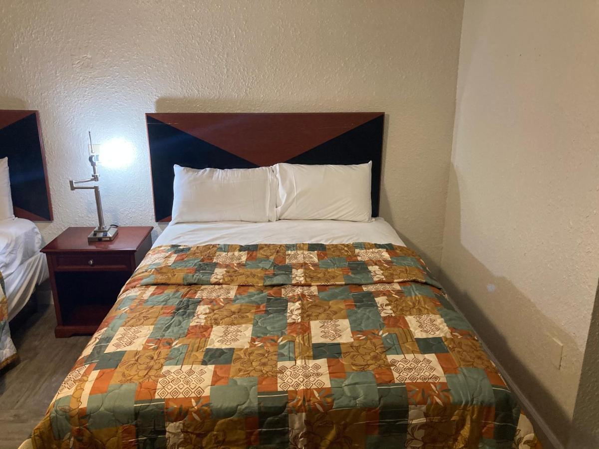 Travel Inn פטרסבורג מראה חיצוני תמונה