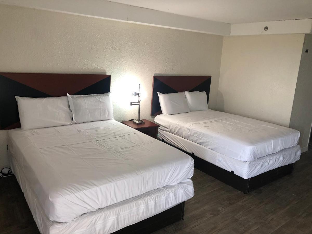 Travel Inn פטרסבורג מראה חיצוני תמונה