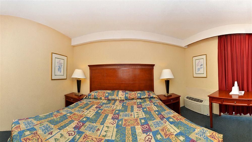 Travel Inn פטרסבורג מראה חיצוני תמונה
