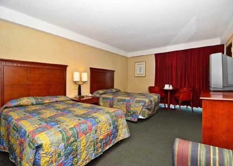 Travel Inn פטרסבורג חדר תמונה