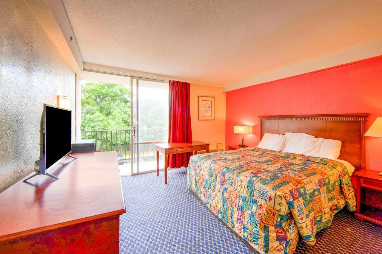 Travel Inn פטרסבורג מראה חיצוני תמונה